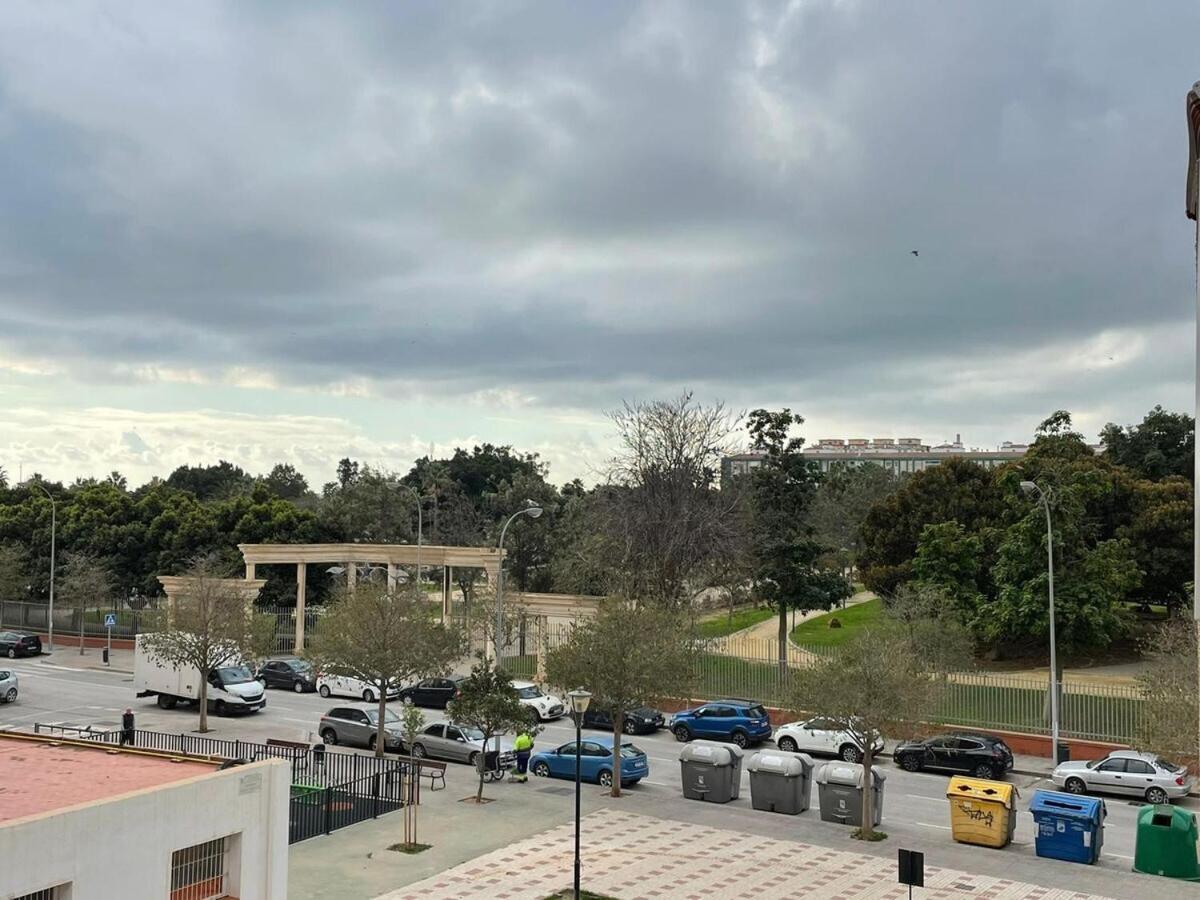 Calu Homes Cerca Playa De Huelin Málaga Eksteriør billede