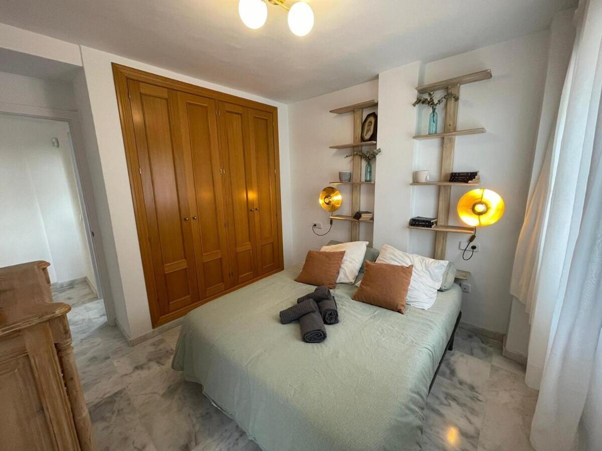 Calu Homes Cerca Playa De Huelin Málaga Eksteriør billede