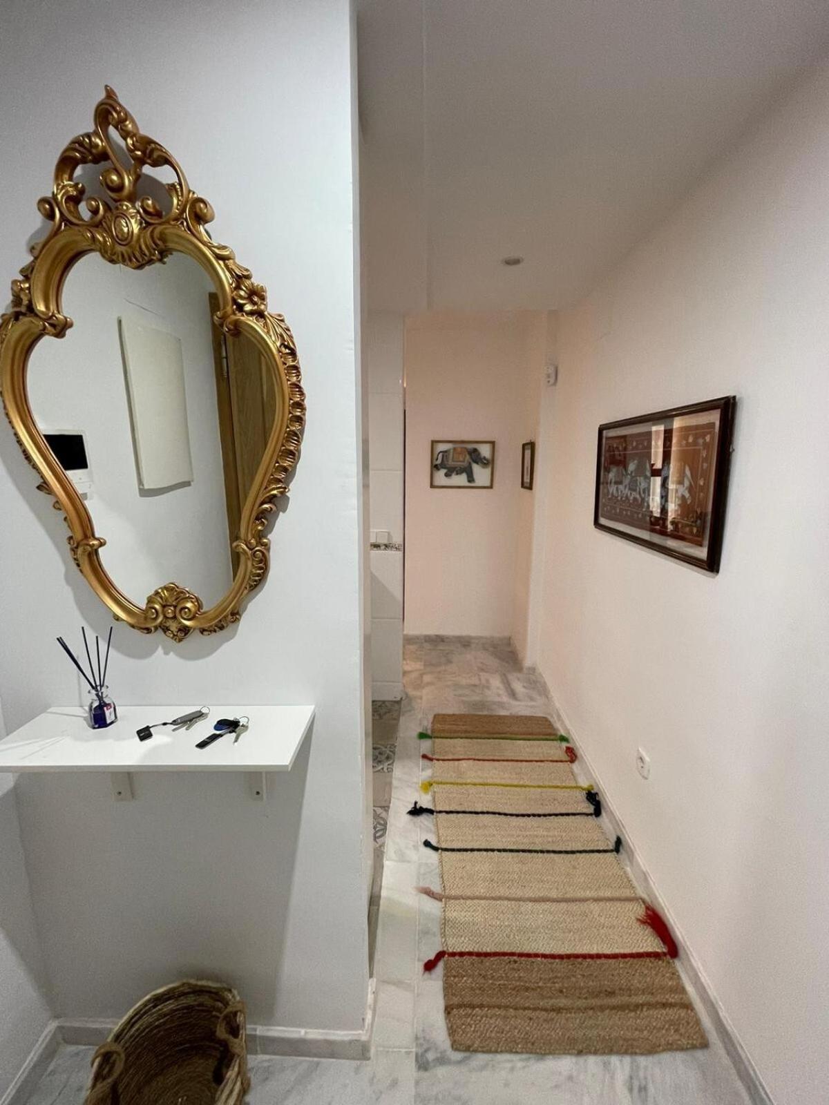 Calu Homes Cerca Playa De Huelin Málaga Eksteriør billede
